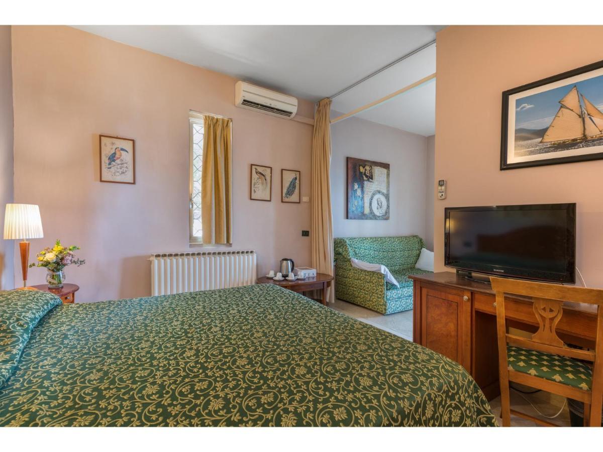 Villa Cappellina ตอสโกลาโน มาแดร์โน ภายนอก รูปภาพ