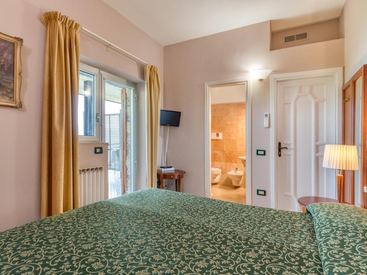 Villa Cappellina ตอสโกลาโน มาแดร์โน ภายนอก รูปภาพ