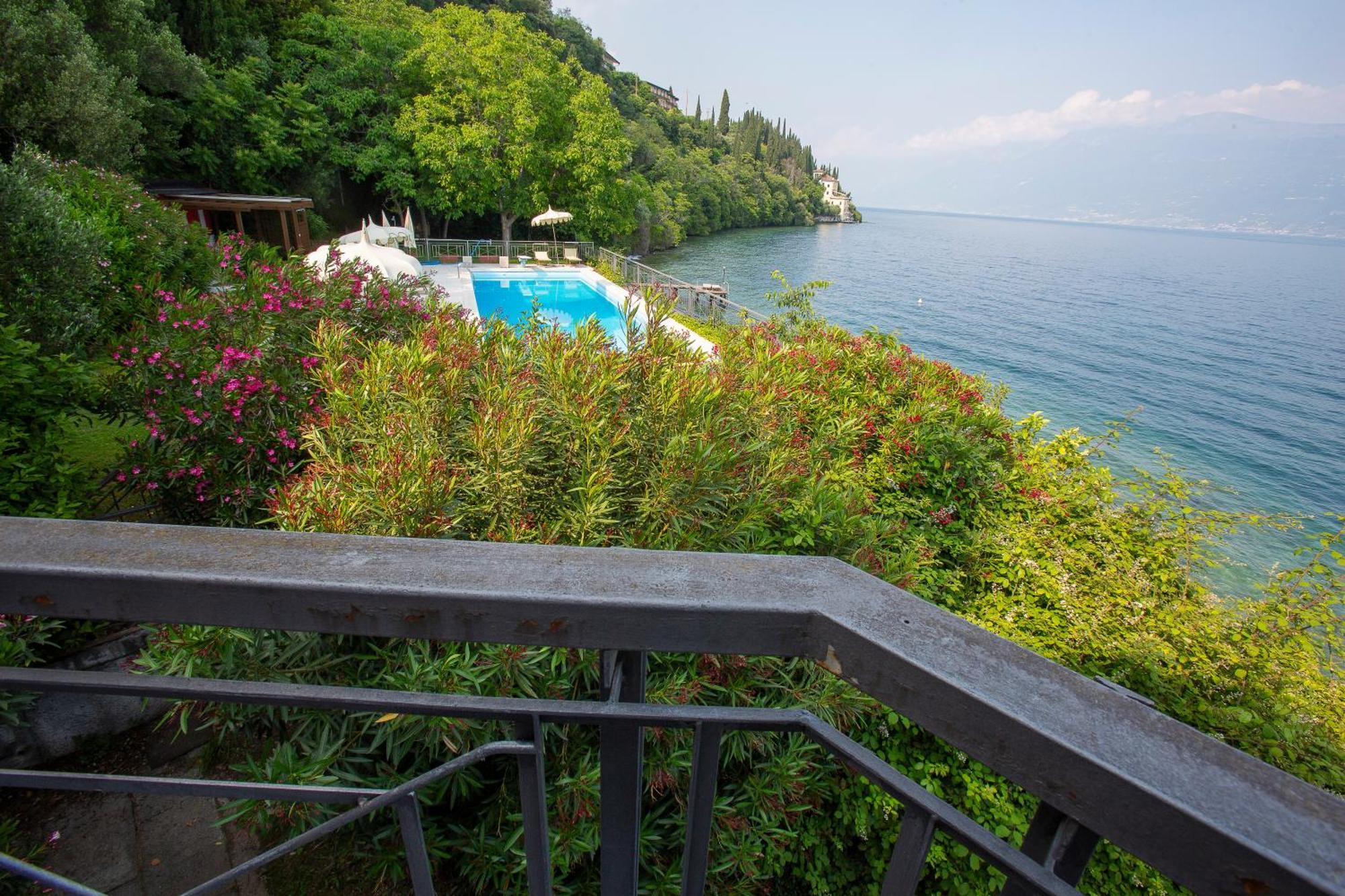 Villa Cappellina ตอสโกลาโน มาแดร์โน ภายนอก รูปภาพ